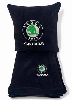 Плед и подушка в авто с вышитым логотипом SKODA зеленая птичка черный флис 260г/м2 размер S