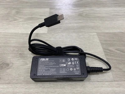 Блок живлення для ноутбука Asus 19V1.75A X205T Прямокутний