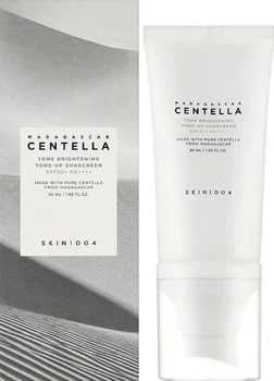 Солнцезащитный крем для выравнивания тона кожи Skin1004 Madagascar Centella Tone Brightening Tone-up Suncreen SPF50PA++++, 50 мл
