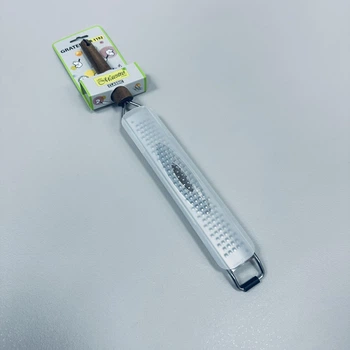 Терка из нержавеющей стали с деревянной ручкой и чехлом 40х3,5 см Maestro MR-1192