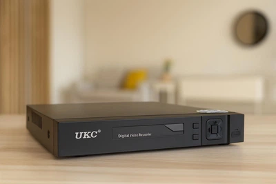 Видеорегистратор DVR UKC CAD 1204, 4-канальный, AHD, BNC, V-OUT, поддержка 4 камер, черный, с пультом ДУ