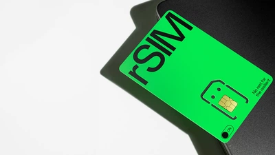R-SIM ULTRA 2025 — Чіп для розблокування iPhone 6–16 Pro Max | Підтримка iOS 16–18.5 | IMSI / QPE / eSIM