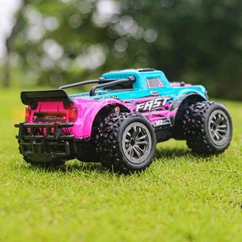 Детская машинка на радиоуправлении KF23 2WD внедорожник до 30 мин игры джип