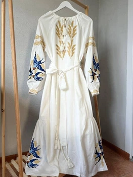 Жіноча вишита сукня "Ластівки" міді S молочна (1158)