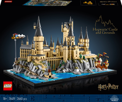 Zestaw klockow LEGO Harry Potter Zamek Hogwart i blonia 2660 elementow (76419) (955555911181293) - Outlet