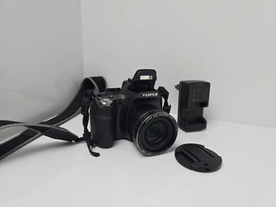 Фотоаппарат Fujifilm FinePix SL240 14Мп HD-видео (б/у)