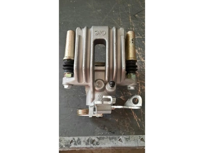 Суппорт задний L Chery Eastar KLM B11-3502050
