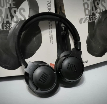 Наушники JBL Tune BT700 Black