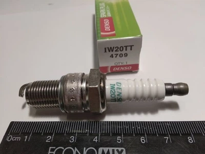 Свеча зажигания DENSO IRIDIUM TT IW20TT/4709 ВАЗ 2108 ОДНА ШТУКА (2108-3707000)