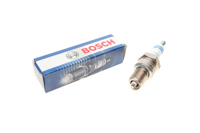 Свічка запалювання VW Passat/Renault Trafic/Clio 1.2-1.6 -96 - 0 242 229 656 BOSCH