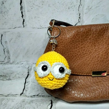 Брелок Миньон игрушка вязаная ручной работы Hand Made амигуруми 5х4 см Желтый 202-88-1