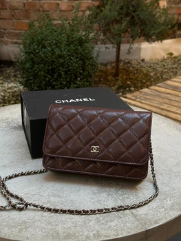 Сумка жіноча із срібною фурнітурою в стилі Chanel Caviar Quilted Wallet on Chain WOC Burgundy