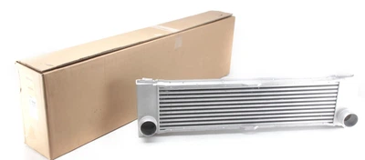 Радіатор інтеркулера MB Vito W639 03- 30901 NRF