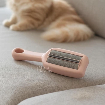 Щетка для удаления шерсти животных многоразовая Hair Removal Brush, универсальная щетка-ролик для чистки мебели, ковров, одежды, автосидений, с контейнером для сбора шерсти, ABS пластик Розовая, XL-1315-Pink