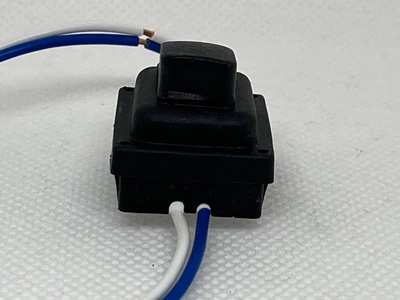 Кнопка безключового доступу лівої ручки дверей KAP Hyundai Elantra AD 82651F2210