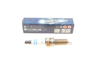 Свеча зажигания BOSCH PLATINUM Iridium YR7SII33U (Hyundai/KIA) 0242135548