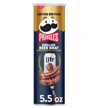 Чипсы Pringles Grilled Beer Brat со вкусом пивной колбаски 158 г (лимитированная серия)