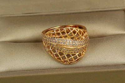 Кольцо Xuping Jewelry гипюр р 17 золотистое