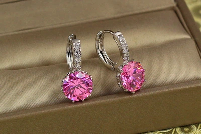 Серьги Xuping Jewelry с большим розовым камнем и круглой застежкой 2 см серебристые