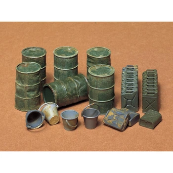 Пластикова збірна модель Tamiya набір каністри та бочки1:35 Jerry Can 35026