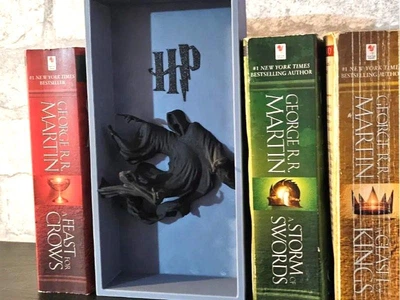 Книжковий куточок «Гаррі Поттер» — Дементор на вашій полиці