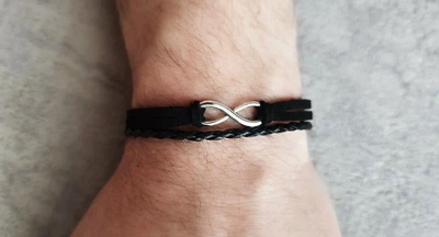 Браслет знак бесконечности Infinity амулет бесконечность на черном шнурке
