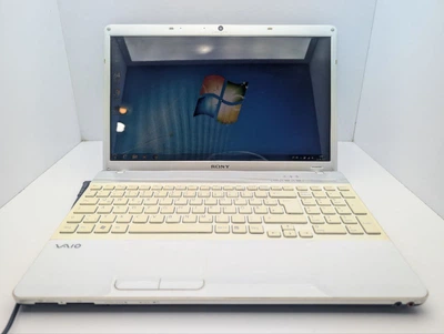 Ноутбук Toshiba Satellite Pro L850/Intel i5-3210M/6GB-DDR3/500GB-HDD/AMD Radeon HD 7670M 1GB/15.6" HD LED Б/В (COPY)