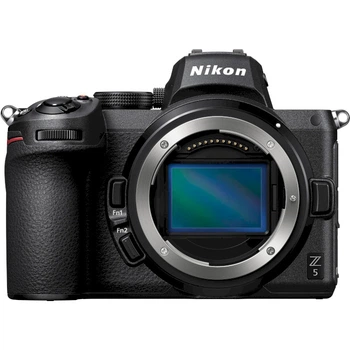 Беззеркальный фотоаппарат Nikon Z5 Body Black (VOA040AE)