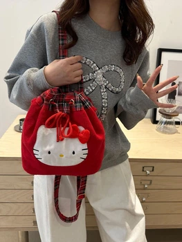 Мини-рюкзак Hello Kitty плюшевый, красный с тартановыми лямками, утяжка-шнурок, красный (10660)