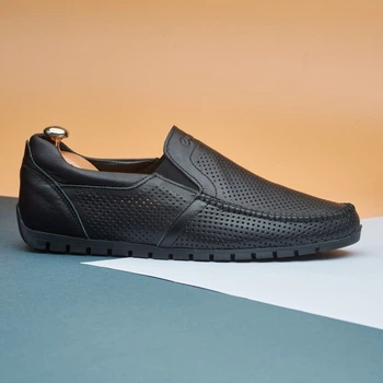 Літні шкіряні чоловічі мокасини з перфорацією Black Leather 43