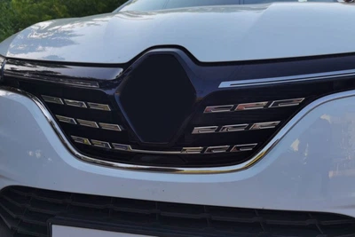Накладки на решітку радіатора Carmos з нержавіючої сталі (5 шт) для Renault Megane IV (2021-2025)
