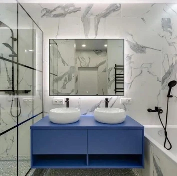 Дзеркало настінне 400 х 600 мм з підсвіткою в алюмінієвій рамі чорного кольору + сенсорна кнопка (вимикач)