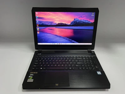 Ігровий ноутбук Clevo,15.6 Core i7-6700HQ, ОЗУ 16Gb,128 SSD+640 HDD + NVIDIA 970M, IPS, б/в