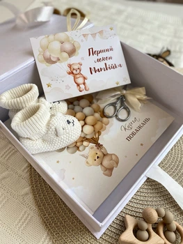 Персоналізований набір для святкування Дня народження Бокс Книга побажань Конверт та Ножиці для першого локону Ведмедик HeyBaby