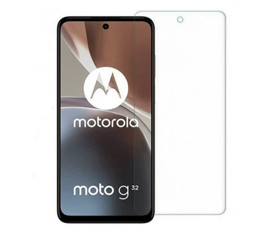 Защитное стекло на смартфон Motorola Moto G32 с отверстием для камеры\ Прозрачное