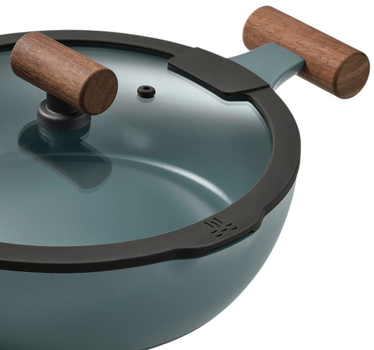 Patelnia Ikea Klippfisk z powłoką zapobiegającą przywieraniu i pokrywką 24 cm (806.025.06)