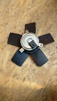 Автозапчастина Мотор радіатора Opel Combo/Corsa/Tigra AC+ (305mm) 94-1341307 KEMP