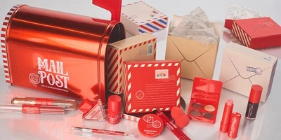 Адвент-календар на 12 предметів Deliplus Essentials “Поштова скринька" Лімітована колекція 2025