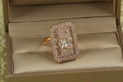 Кольцо Xuping Jewelry Октаедр р 20 золотистое