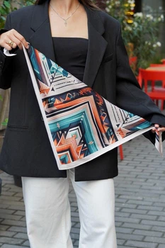 Косинка "Косовські мотиви" My Scarf, 70х70х100 см, шовк