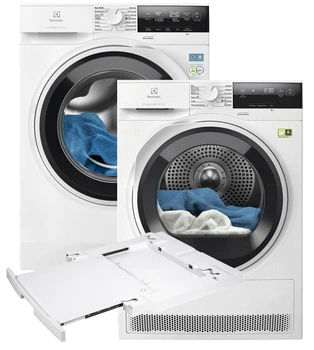 Комплект машин Electrolux Пральна EW6F3494U + Сушильна EW7D394UU + Планка E1WYHSK2