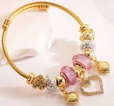 Браслет Twisted Rope с подвесками в форме сердец и шармами - Pink&Gold