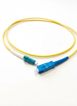 Патчкорд оптичний SC/UPC - LC/UPC simplex 1м, одномодовий, G.657.A1, LSZH, жовтий кабель — для FTTH, PON, телекомунікаційних мереж