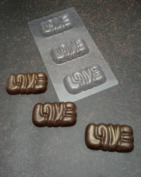 Форма пластиковая B-0198 Надпись "Love"
