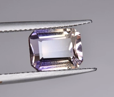 Натуральный Двухцветный Аметрин 3.20 ct 9.35 x 7.18 x 5.84mm