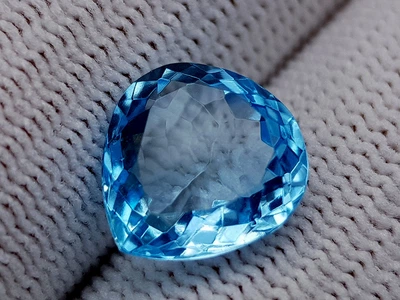 Натуральный природный Топаз Sky Blue (Скай Блю) 5.4 Сt. 11 x 10 x 5mm