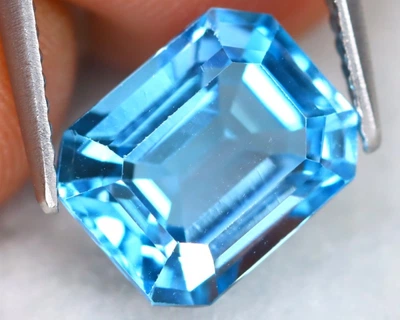 Натуральный Топаз Swiss Blue (Свисс Блю) 4.17Ct 10 x 8 x 5.6mm