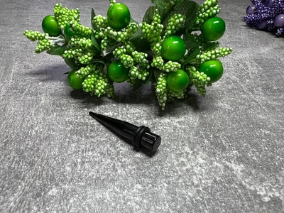 Конуси из стали черного цвета
