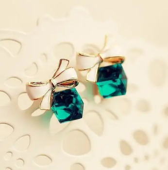 Сережки гвоздики пузети біжутерія жіночі "Green Cube"