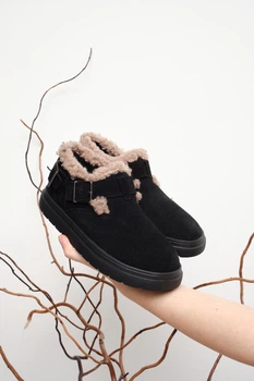 Женские короткие зимние угги PARADIZE SHOES черного цвета замшевые с коричневой опушкой на высокой подошве 38 размер (стелька 25,4 см)